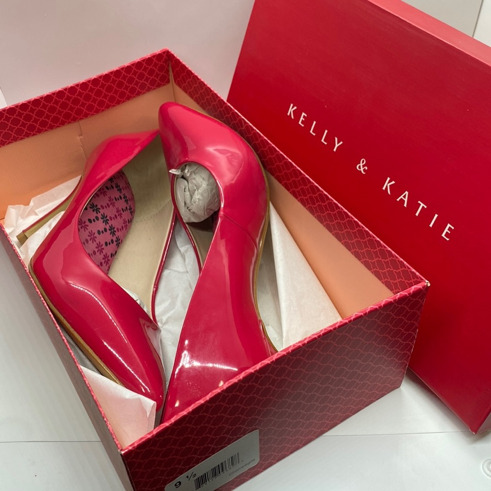 Kelly & Katie Hot Pink Patent Leather Pump